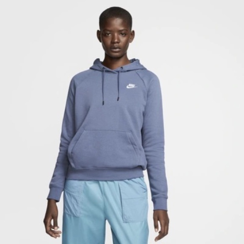 Nike Sportswear Essential Women’s Fleece Pullover Hoodie in Diffused Blue